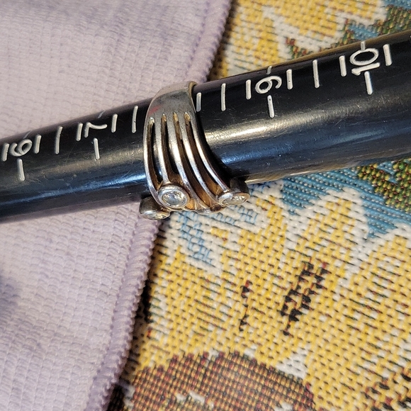 Beautiful ring - Picture 7 of 7